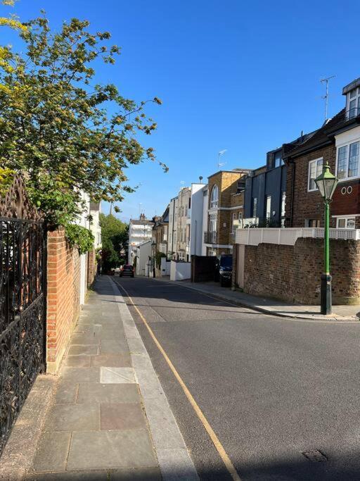 Serene Townhouse With Parking Londres Exterior foto